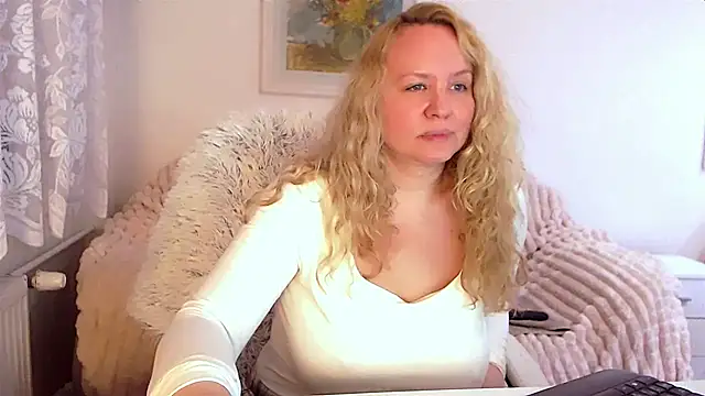 Sarah4you online show from 03/19/25, 12:37