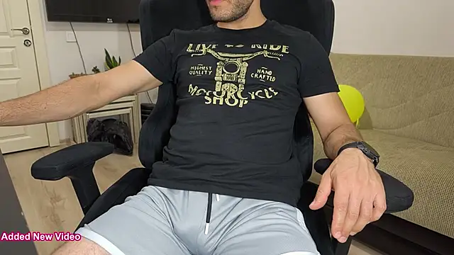 Snapshot of Emre_Ty chatting on 09/18/25, 05:27 Emre Ty online show from 09/18/25, 05:27