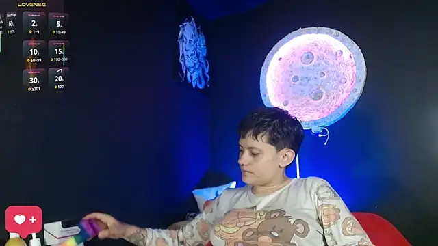 girl intense444 online show from 09/10/25, 12:59