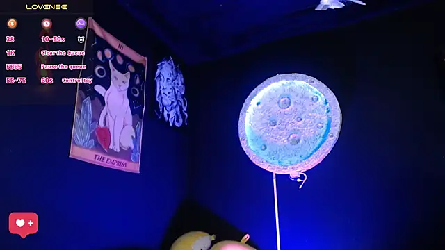 girl intense444 online show from 01/12/26, 01:29