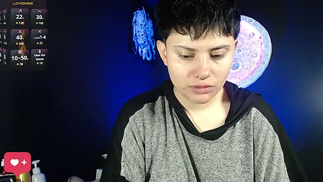 girl intense444 online show from 09/24/25, 12:55