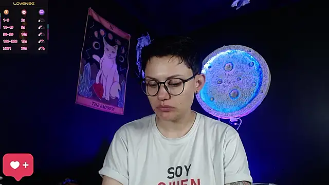 girl intense444 online show from 02/18/26, 12:45