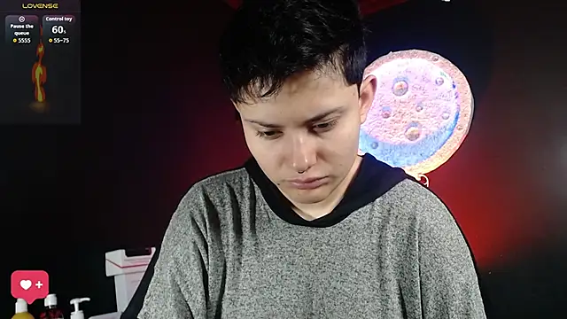 girl intense444 online show from 10/07/25, 12:28