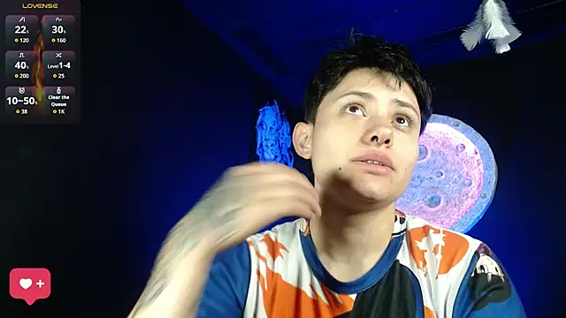 girl intense444 online show from 10/01/25, 12:53