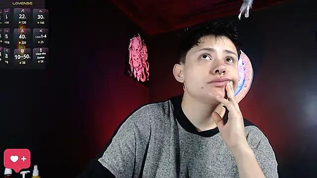 girl intense444 online show from 10/06/25, 12:50