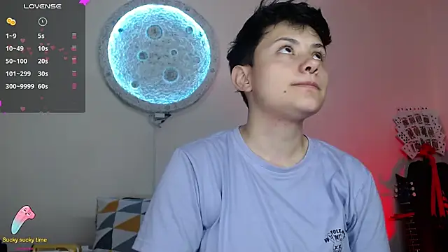 girl intense444 online show from 03/15/25, 08:10