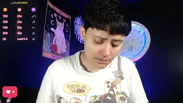 girl intense444 online show from 01/11/26, 12:56