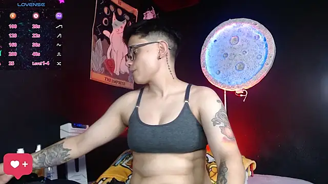 girl intense444 online show from 06/19/26, 07:41