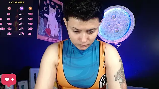 girl intense444 online show from 11/28/25, 03:12