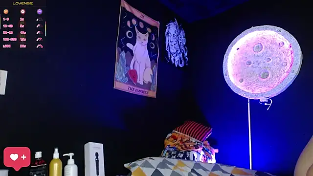 girl intense444 online show from 02/21/26, 01:13