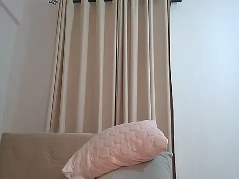 Snapshot of Deliciousgal chatting on 07/18/26, 10:51 Deliciousgal online show from 07/18/26, 10:51
