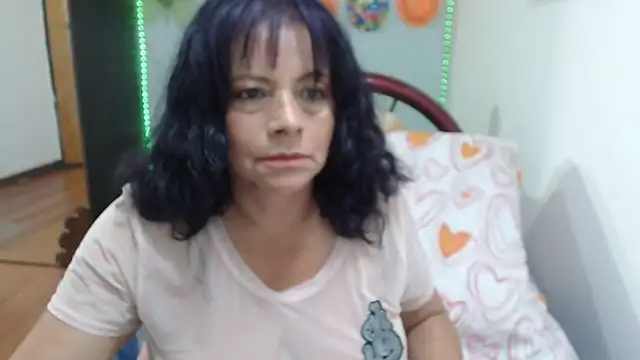 Snapshot of sexytitshot126 chatting on 06/14/26, 02:35 sexytitshot126 online show from 06/14/26, 02:35