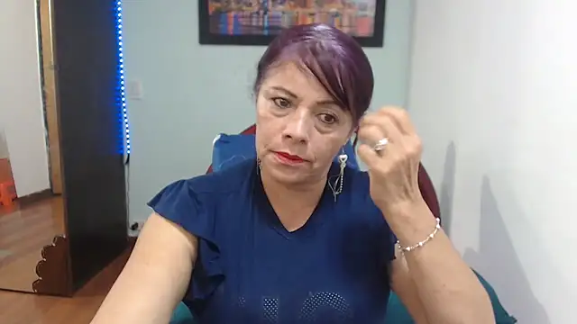 Snapshot of sexytitshot126 chatting on 11/22/25, 02:21 sexytitshot126 online show from 11/22/25, 02:21