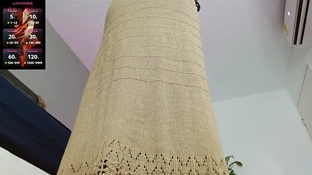 Snapshot of CharlotteLemke chatting on 09/26/25, 12:56 CharlotteLemke online show from 09/26/25, 12:56