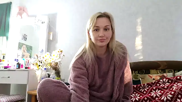 ModelEva online show from 10/31/25, 12:57