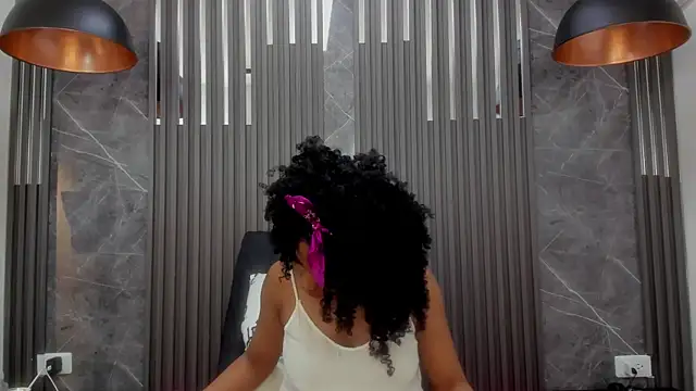 GabyFlowers online show from 12/08/24, 03:45