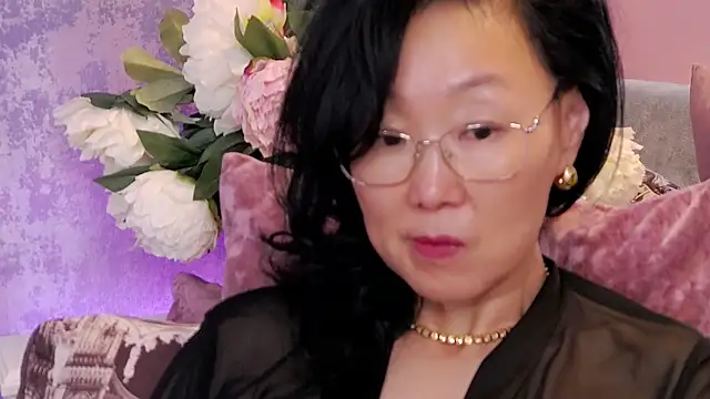 Asian legs online show from 02/21/26, 09:55