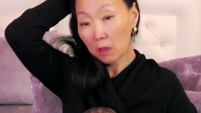 Asian legs online show from 05/27/26, 10:22