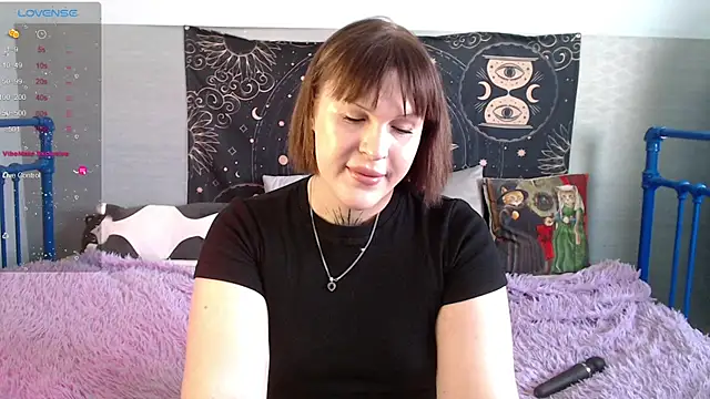 ivamayy online show from 04/15/26, 08:42