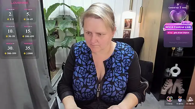 ScarlettSoft online show from 06/19/26, 05:46