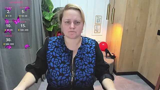 ScarlettSoft online show from 10/31/25, 05:37