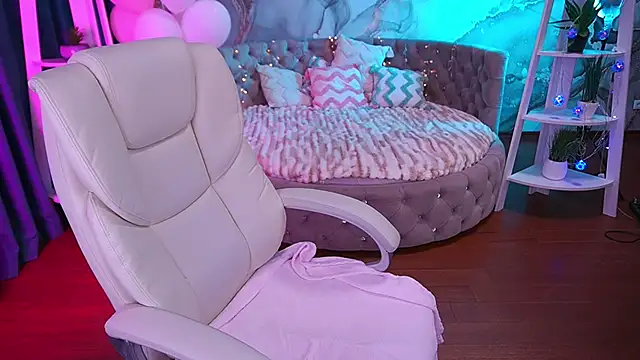 LittleShyy online show from 02/23/26, 01:44