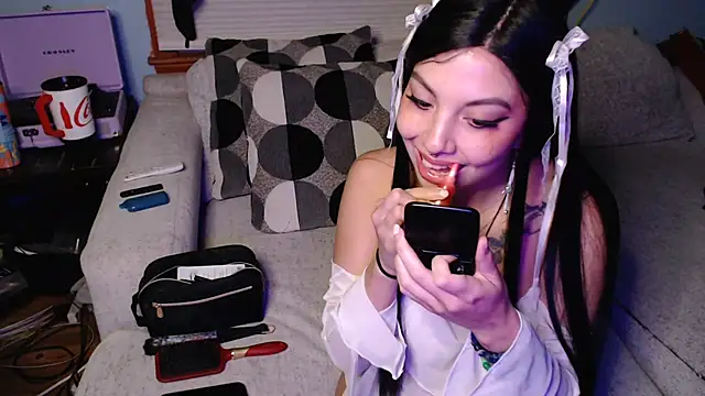 Snapshot of NativeNymph chatting on 09/12/25, 06:13 NativeNymph online show from 09/12/25, 06:13