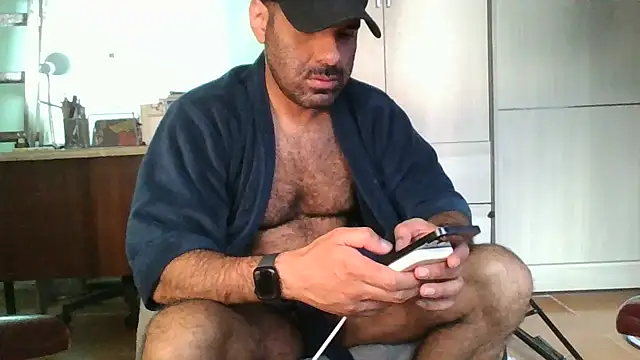 Snapshot of MILITARS chatting on 05/30/26, 07:52 MILITARS online show from 05/30/26, 07:52