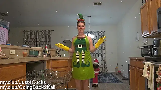 Snapshot of boomboomr00m chatting on 12/18/25, 12:49 boomboomr00m online show from 12/18/25, 12:49