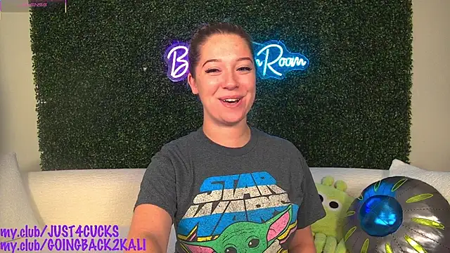 Snapshot of boomboomr00m chatting on 09/24/25, 07:48 boomboomr00m online show from 09/24/25, 07:48