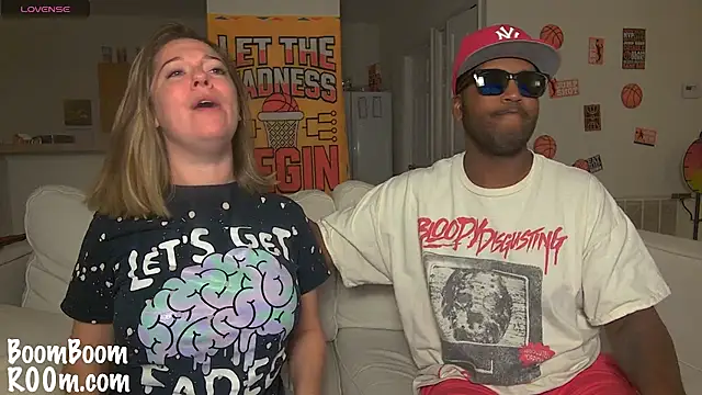 Snapshot of boomboomr00m chatting on 03/22/25, 02:48 boomboomr00m online show from 03/22/25, 02:48