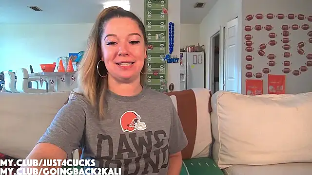 Snapshot of boomboomr00m chatting on 11/09/25, 06:12 boomboomr00m online show from 11/09/25, 06:12