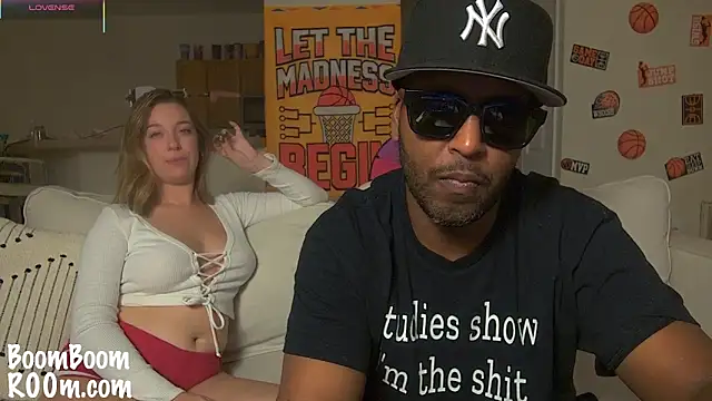 Snapshot of boomboomr00m chatting on 03/23/25, 12:47 boomboomr00m online show from 03/23/25, 12:47