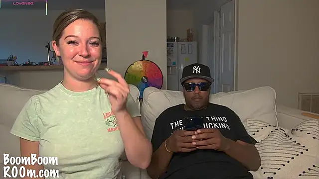 Snapshot of boomboomr00m chatting on 03/16/25, 09:37 boomboomr00m online show from 03/16/25, 09:37