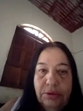 Snapshot of catdool chatting on 10/27/25, 11:00 catdool online show from 10/27/25, 11:00