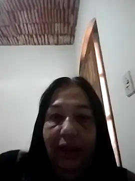 Snapshot of catdool chatting on 10/26/25, 09:42 catdool online show from 10/26/25, 09:42