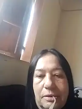 Snapshot of catdool chatting on 10/31/25, 01:41 catdool online show from 10/31/25, 01:41