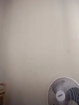 Snapshot of catdool chatting on 02/27/25, 12:01 catdool online show from 02/27/25, 12:01