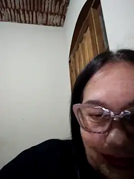 Snapshot of catdool chatting on 09/24/25, 09:43 catdool online show from 09/24/25, 09:43