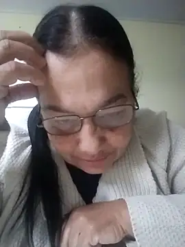 Snapshot of catdool chatting on 10/20/25, 10:49 catdool online show from 10/20/25, 10:49