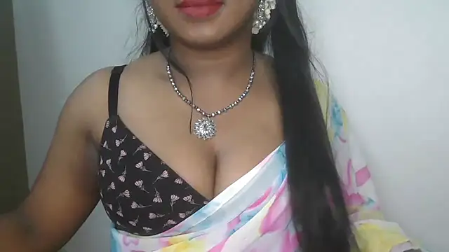 Dhiyapink online show from 11/21/25, 05:23