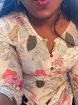 Dhiyapink online show from 03/25/26, 06:35