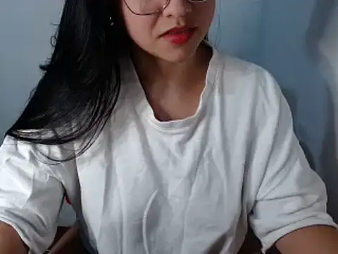 Snapshot of lizbodu chatting on 03/16/25, 03:04 lizbodu online show from 03/16/25, 03:04