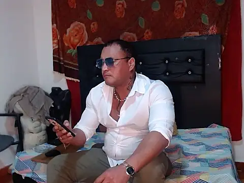 hardrock982 online show from 11/27/25, 01:55