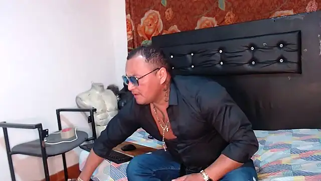 hardrock982 online show from 11/20/25, 02:07