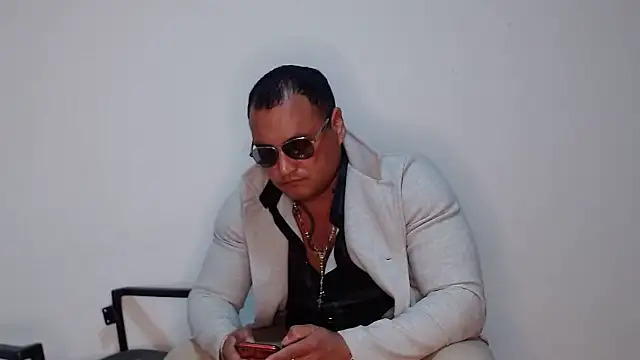 hardrock982 online show from 10/25/25, 02:28