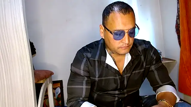 hardrock982 online show from 03/19/25, 01:29