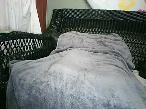 HungHawaiian808xh online show from 04/11/26, 01:46