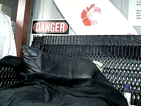 HungHawaiian808xh online show from 11/16/25, 08:02