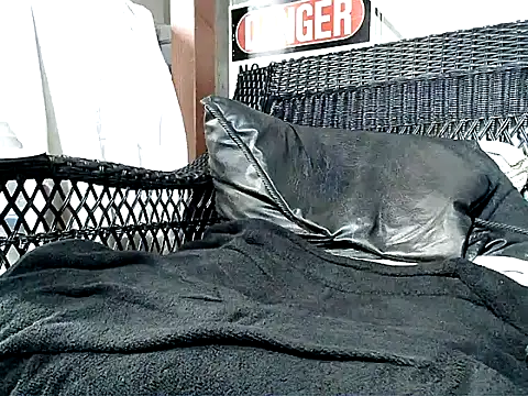 HungHawaiian808xh online show from 10/31/25, 11:00